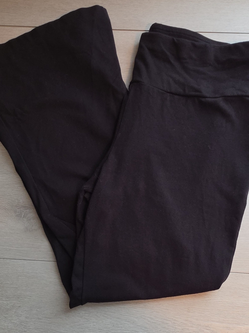 Terra & Sky Women's Plus 16W Black Pull-On Bootcut Pants Stretch Knit 30 In